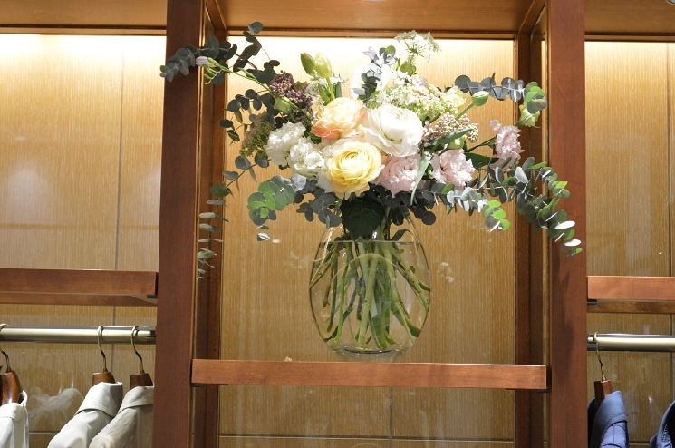 ＴＯＭＯＲＲＯＷＬＡＮＤ博多店