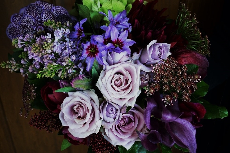 テーマはアンティークとスモーキー